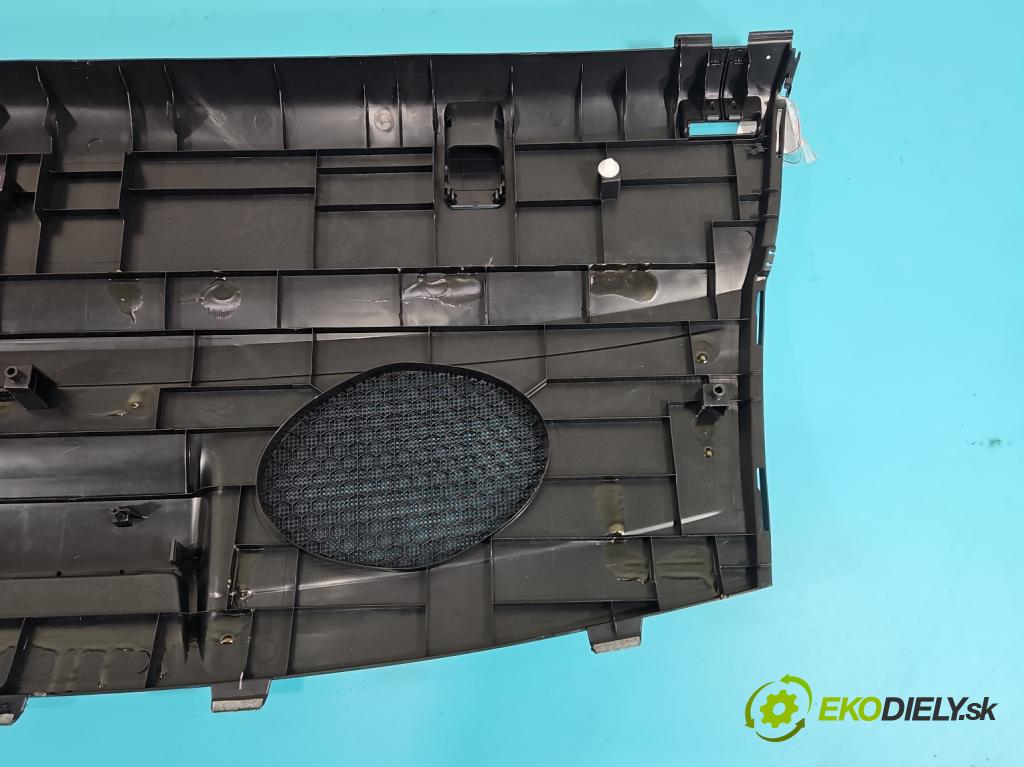 Toyota Corolla E16/E18  2013-2019 1.6 16V 132  HP manual 97 kW 1598 cm3 4- zadná 64330-02A80 (Pláta zadné)