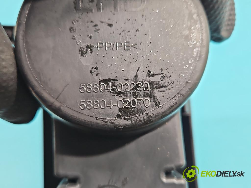 Toyota Corolla E16/E18  2013-2019 1.6 16V 132  HP manual 97 kW 1598 cm3 4- Rukojeť: na nápoje: 58804-02230 (Úchyty, držiaky na nápoje)