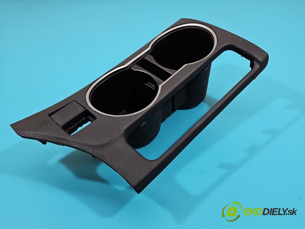 Toyota Corolla E16/E18  2013-2019 1.6 16V 132  HP manual 97 kW 1598 cm3 4- Rukojeť: na nápoje: 58804-02230 (Úchyty, držiaky na nápoje)