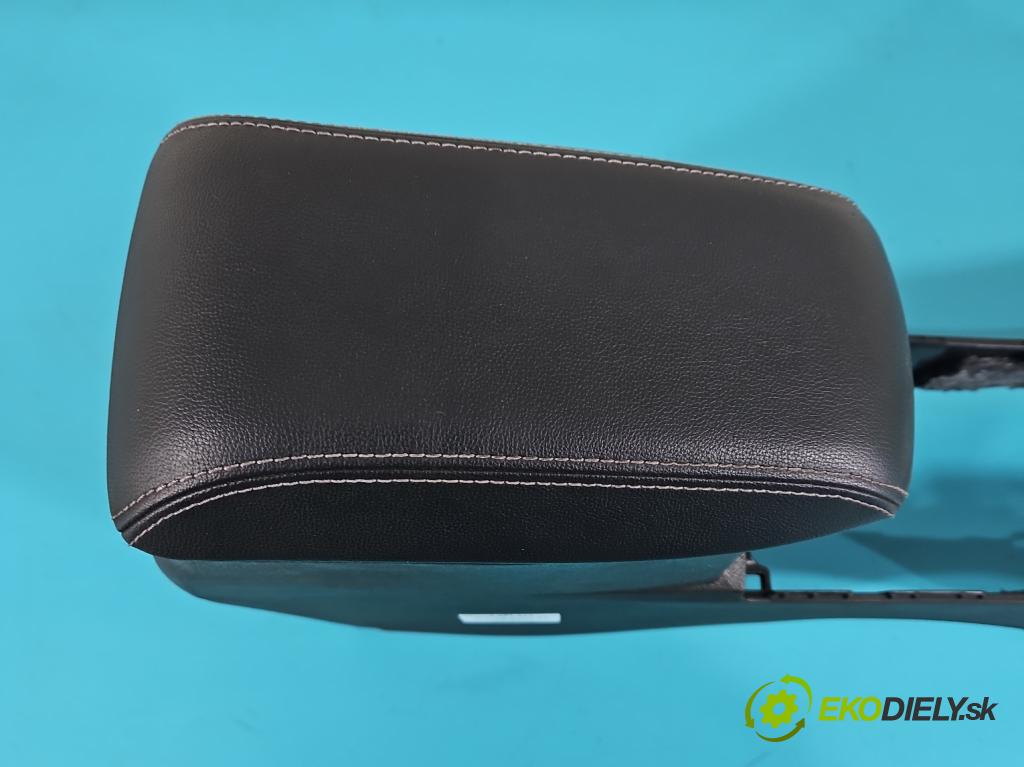 Toyota Corolla E16/E18  2013-2019 1.6 16V 132  HP manual 97 kW 1598 cm3 4- operadlo 58910-02350 (Lakťové opierky)