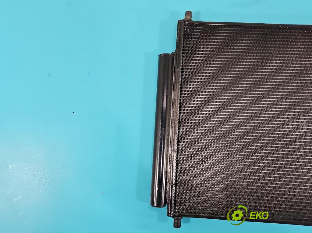 Toyota Corolla E16/E18  2013-2019 1.6 16V 132  HP manual 97 kW 1598 cm3 4- chladič klimatizácie 88460-AZ002 (Chladiče klimatizácie)