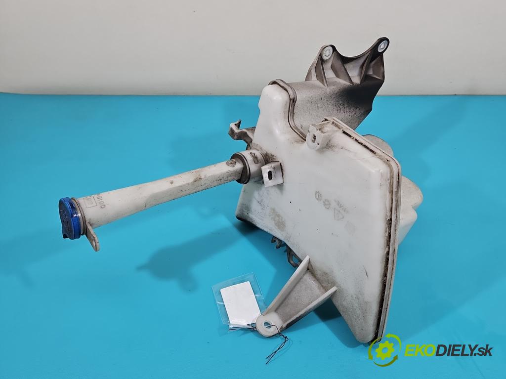 Toyota Corolla E16/E18  2013-2019 1.6 16V 132  HP manual 97 kW 1598 cm3 4- nádržka tekutina: ostrekovačov 