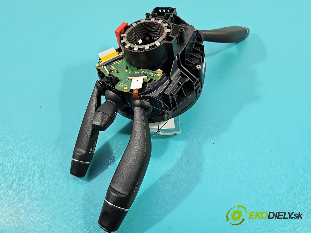 Mercedes CLS II C218 2010-2018 4.7 V8 278922 automatic 315 kW 4664 cm3 4- Přepínač sdružený LK10068735 (Páčky pod volantem)