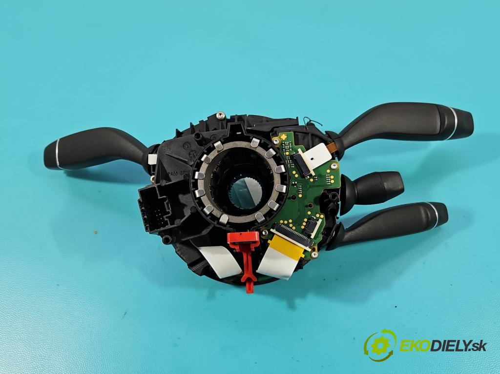 Mercedes CLS II C218 2010-2018 4.7 V8 278922 automatic 315 kW 4664 cm3 4- Přepínač sdružený LK10068735 (Páčky pod volantem)