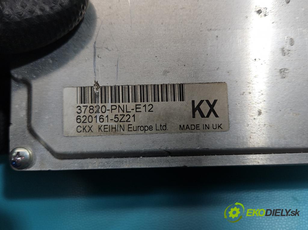 Honda CR-V II 2001-2006 2.0 16V 150 HP manual 110 kW 1998 cm3 5- riadiaca jednotka motora 37820-PNL-E12