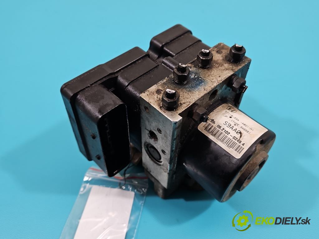Honda CR-V II 2001-2006 2.0 16V 150 HP manual 110 kW 1998 cm3 5- čerpadlo abs 06.2102-0249.4 (Pumpy ABS)