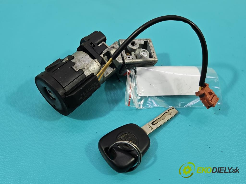 Fiat Scudo II 2006-2016 2.0 jtd 128 HP manual 94 kW 1997 cm3 5- Spínačka  (Spínacie skrinky a kľúče)