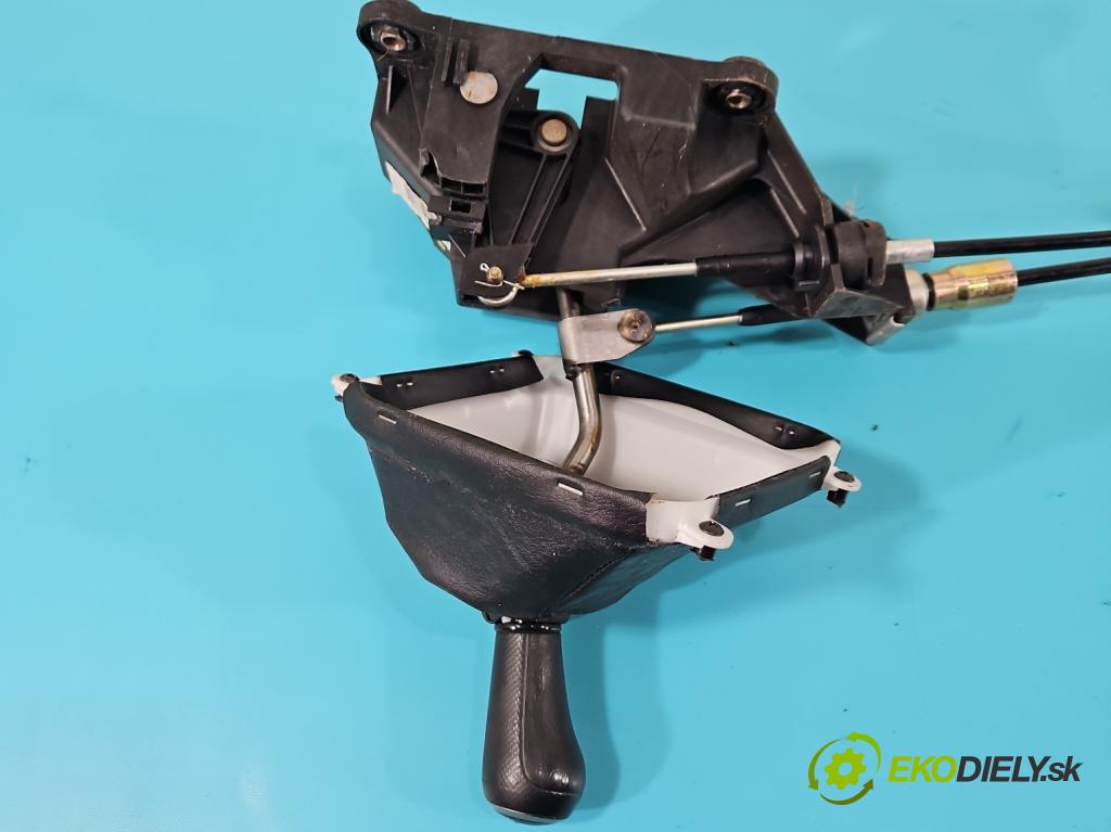 Honda CR-V II 2001-2006 2.0 16V 150 HP manual 110 kW 1998 cm3 5- Páka: Změny: stupeň,rýchlosť 54000-S9A0034 (Rýchlostná páka (kulisa))