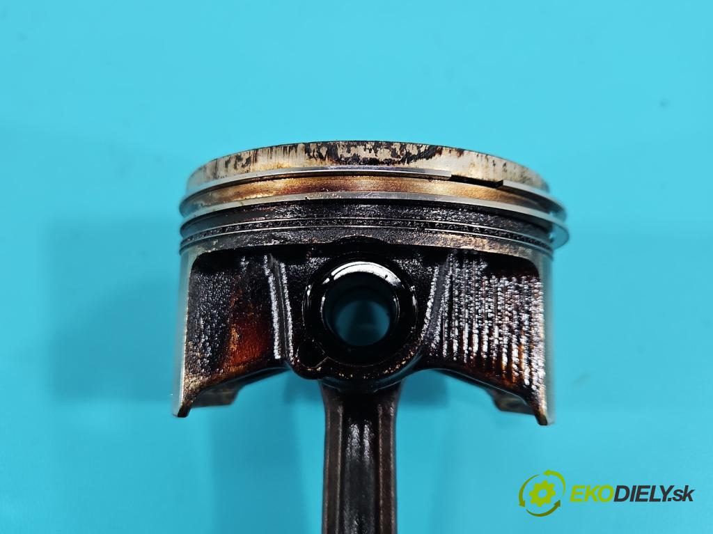 Honda CR-V II 2001-2006 2.0 16V 150 HP manual 110 kW 1998 cm3 5- piest  (Piest)