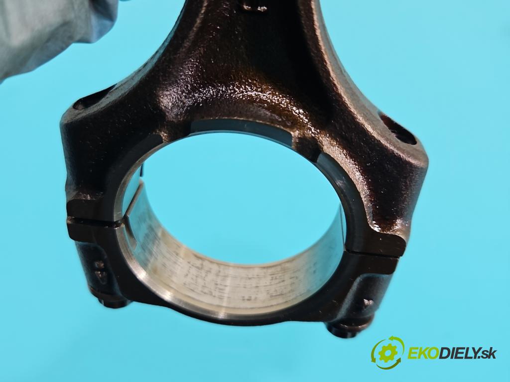 Honda CR-V II 2001-2006 2.0 16V 150 HP manual 110 kW 1998 cm3 5- piest  (Piest)