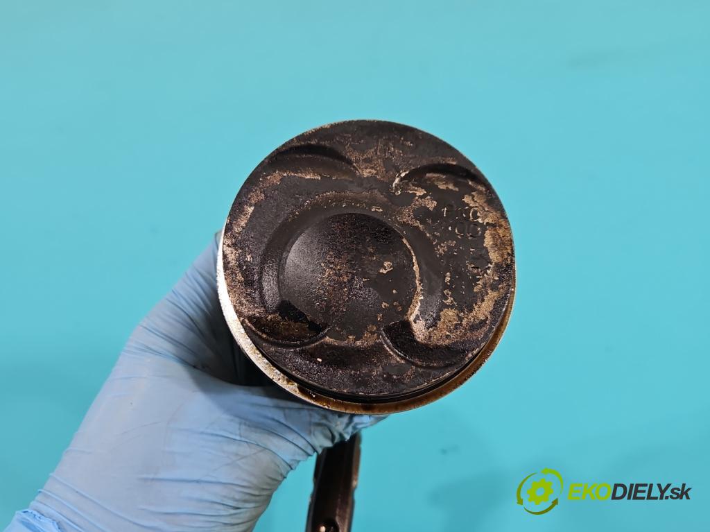 Honda CR-V II 2001-2006 2.0 16V 150 HP manual 110 kW 1998 cm3 5- piest  (Piest)