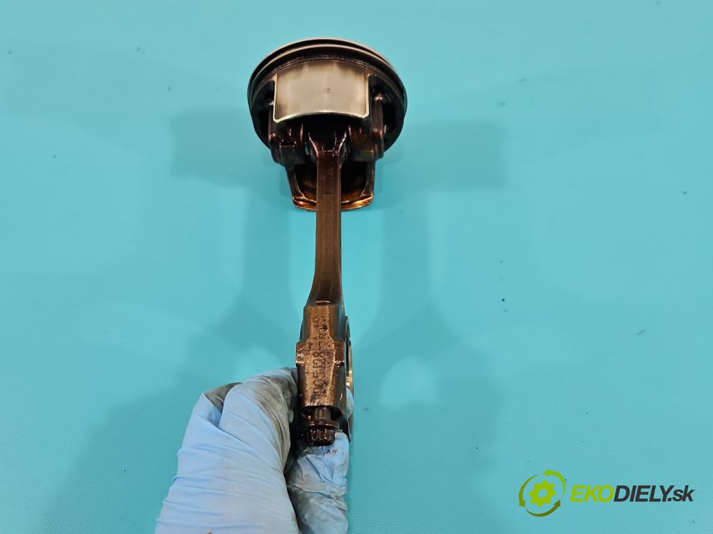 Honda CR-V II 2001-2006 2.0 16V 150 HP manual 110 kW 1998 cm3 5- piest  (Piest)