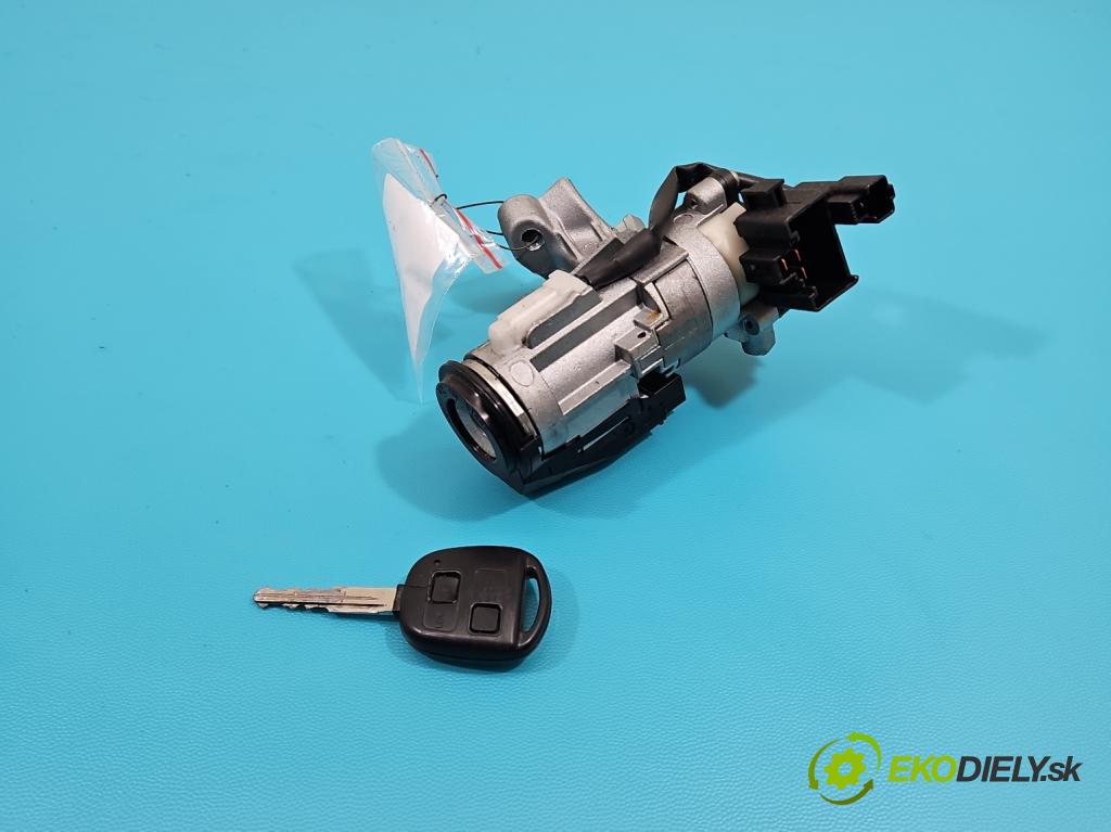 Toyota Yaris I 1999-2005 1.3 vvti 87 HP manual 64 kW 1298 cm3 5- Spínačka  (Spínacie skrinky a kľúče)