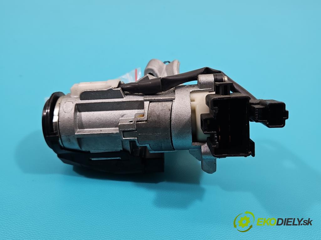 Toyota Yaris I 1999-2005 1.3 vvti 87 HP manual 64 kW 1298 cm3 5- Spínačka  (Spínacie skrinky a kľúče)