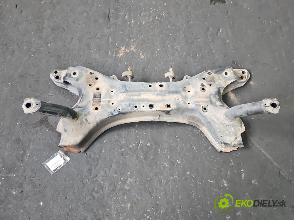 Toyota Yaris I 1999-2005 1.3 vvti 87 HP manual 64 kW 1298 cm3 5- výstuha motora 