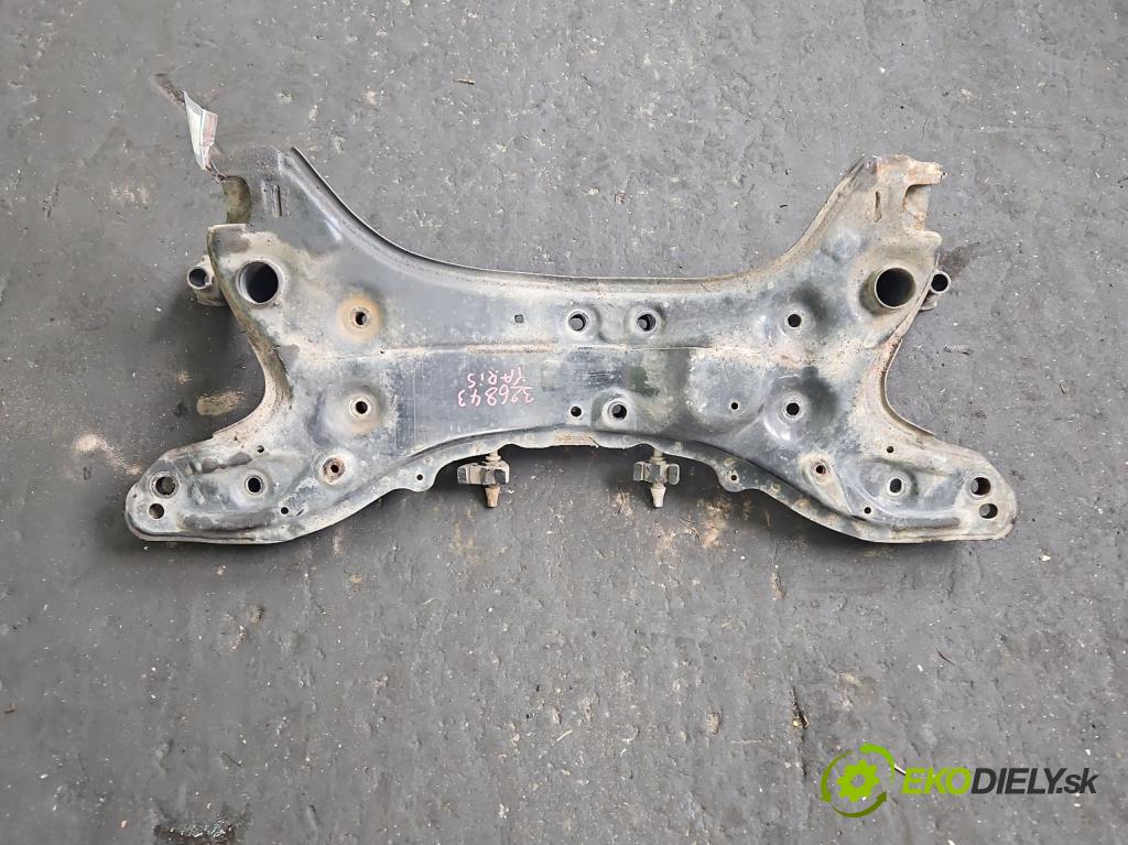 Toyota Yaris I 1999-2005 1.3 vvti 87 HP manual 64 kW 1298 cm3 5- výstuha motora