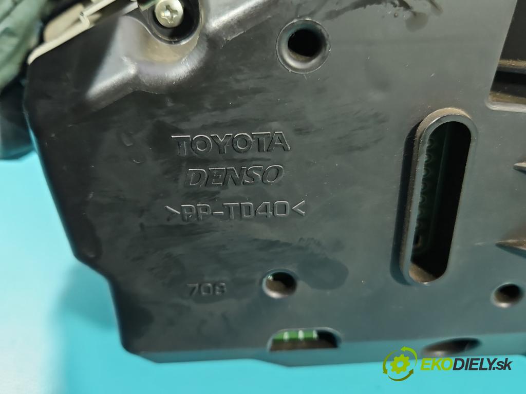 Toyota Yaris II 2005-2011 1.3 vvti (2 87 HP manual 64 kW 1298 cm3 3- prístrojovka/ budíky 83800-0D660-D (Prístrojové dosky, displeje)