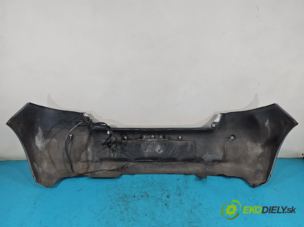 Toyota Yaris II 2005-2011 1.3 vvti (2 87 hp manual 64 kW 1298 cm3 3- nárazník zadní  (Ostatné)