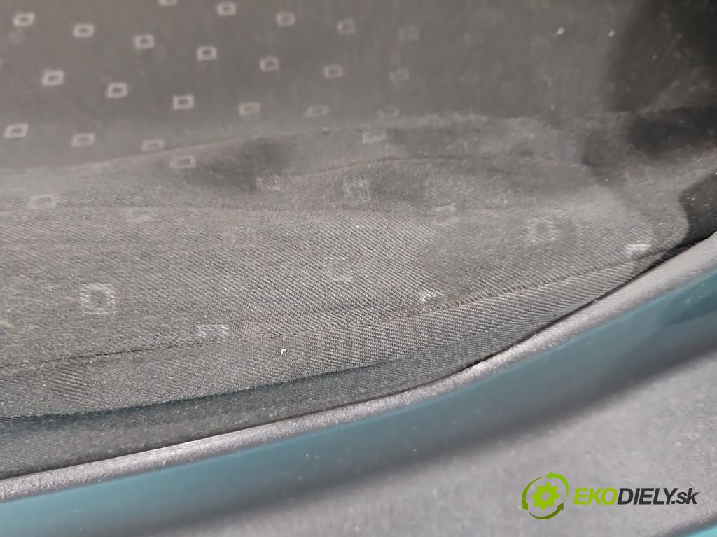 Toyota Yaris II 2005-2011 1.3 vvti (2 87 HP manual 64 kW 1298 cm3 3- Sedačka ľavý  (Sedačky, sedadlá)