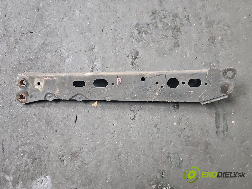 Toyota Corolla E16/E18 2013-2019 1.6 16V 132 HP manual 97 kW 1598 cm3 4- výstuha motora
