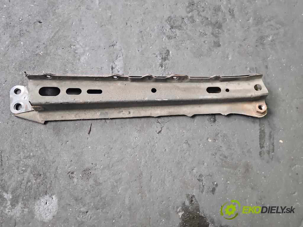 Toyota Corolla E16/E18 2013-2019 1.6 16V 132 HP manual 97 kW 1598 cm3 4- výstuha motora