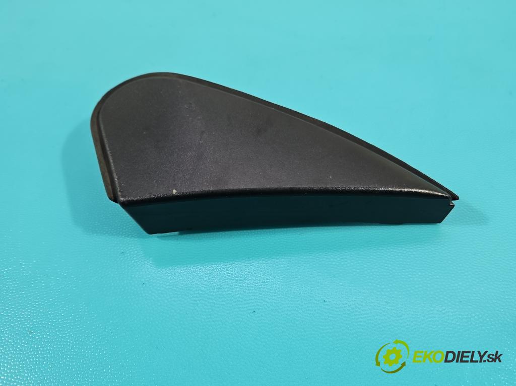 Toyota Corolla E16/E18  2013-2019 1.6 16V 132  HP manual 97 kW 1598 cm3 4- lišta blatník predné ľavé 60118-02140