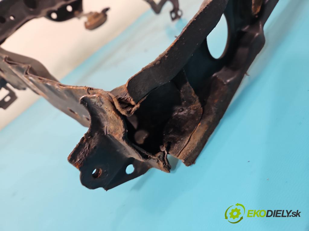 Toyota Corolla E16/E18  2013-2019 1.6 16V 132 hp manual 97 kW 1598 cm3 4- stěna přední  (Výztuhy přední)