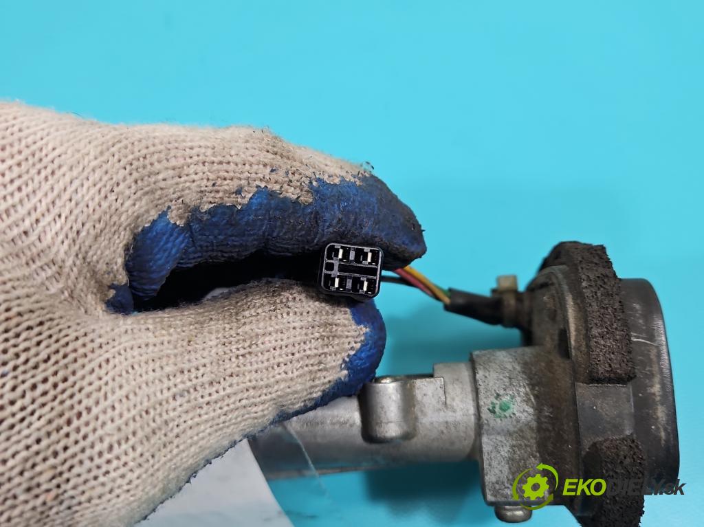 Suzuki Burgman 400 2007-2009  automatic 25 kW 400 cm3 2- Spínačka  (Spínacie skrinky a kľúče)