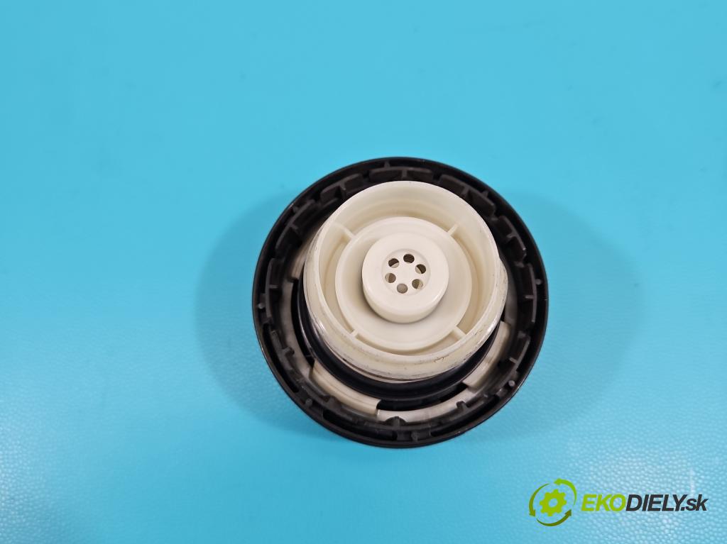 Suzuki Burgman 400 2007-2009  automatic 25 kW 400 cm3 2- Spínačka  (Spínacie skrinky a kľúče)