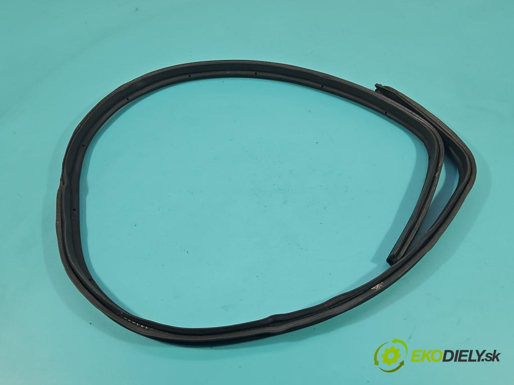 Suzuki Burgman 400 2007-2009  automatic 25 kW 400 cm3 2- Těsnění: ostatné 