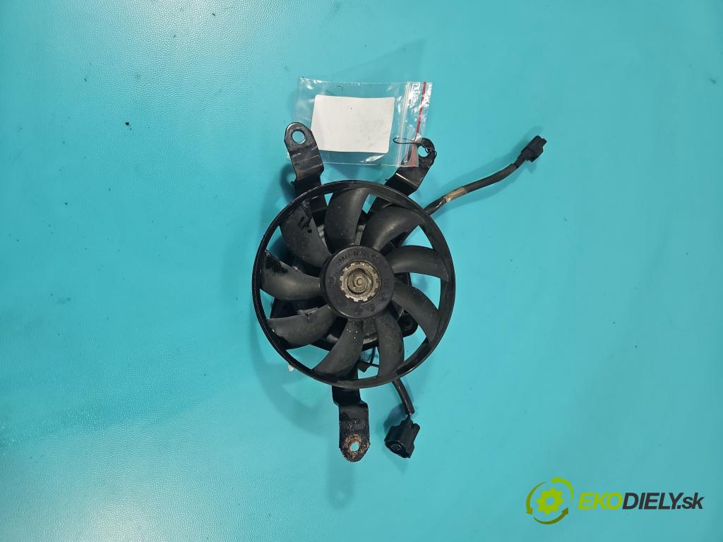 Suzuki Burgman 400 2007-2009  automatic 25 kW 400 cm3 2- Ventilátor chladiča 