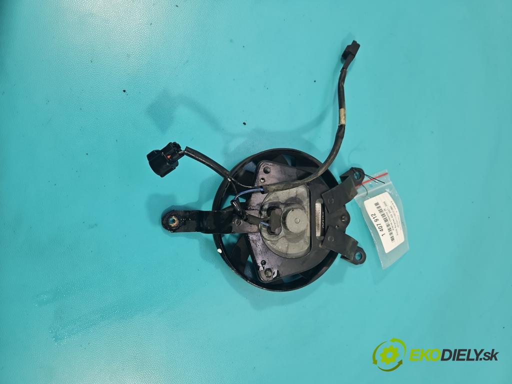 Suzuki Burgman 400 2007-2009 automatic 25 kW 400 cm3 2- Ventilátor chladiča