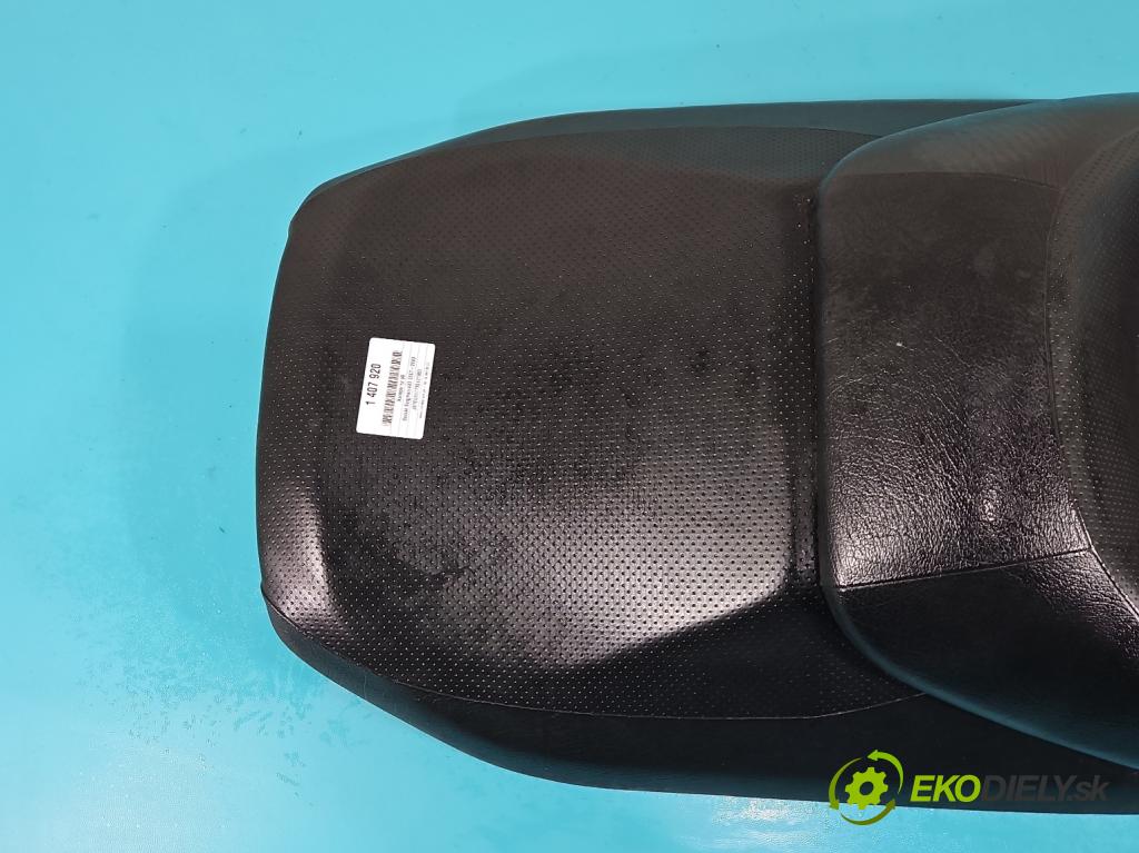 Suzuki Burgman 400 2007-2009  automatic 25 kW 400 cm3 2- Pohovka: zadné  (Sedačky, sedadlá)