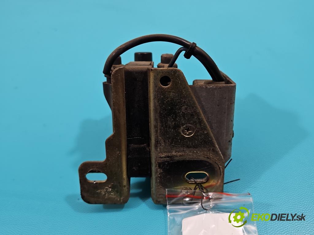 Audi 80 B4 1991-1994 2.0 90 HP manual 66 kW 1984 cm3 4- cievka zapaľovacia  (Zapaľovacie cievky, moduly)