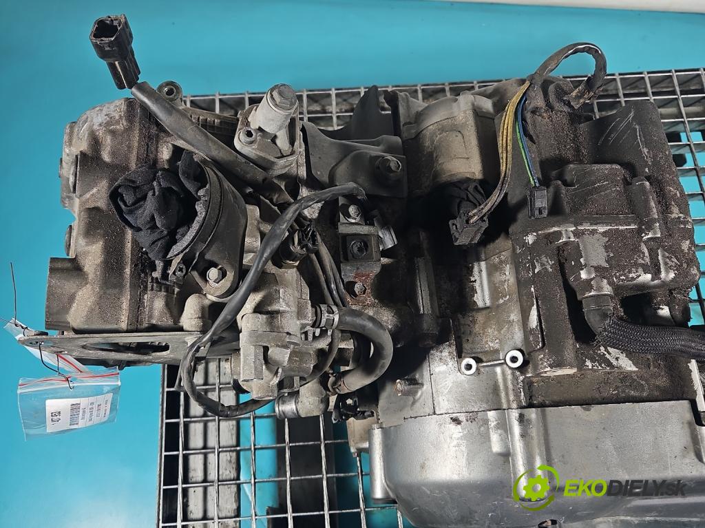 Suzuki Burgman 400 2007-2009 automatic 25 kW 400 cm3 2- motor benzín: K432-129267