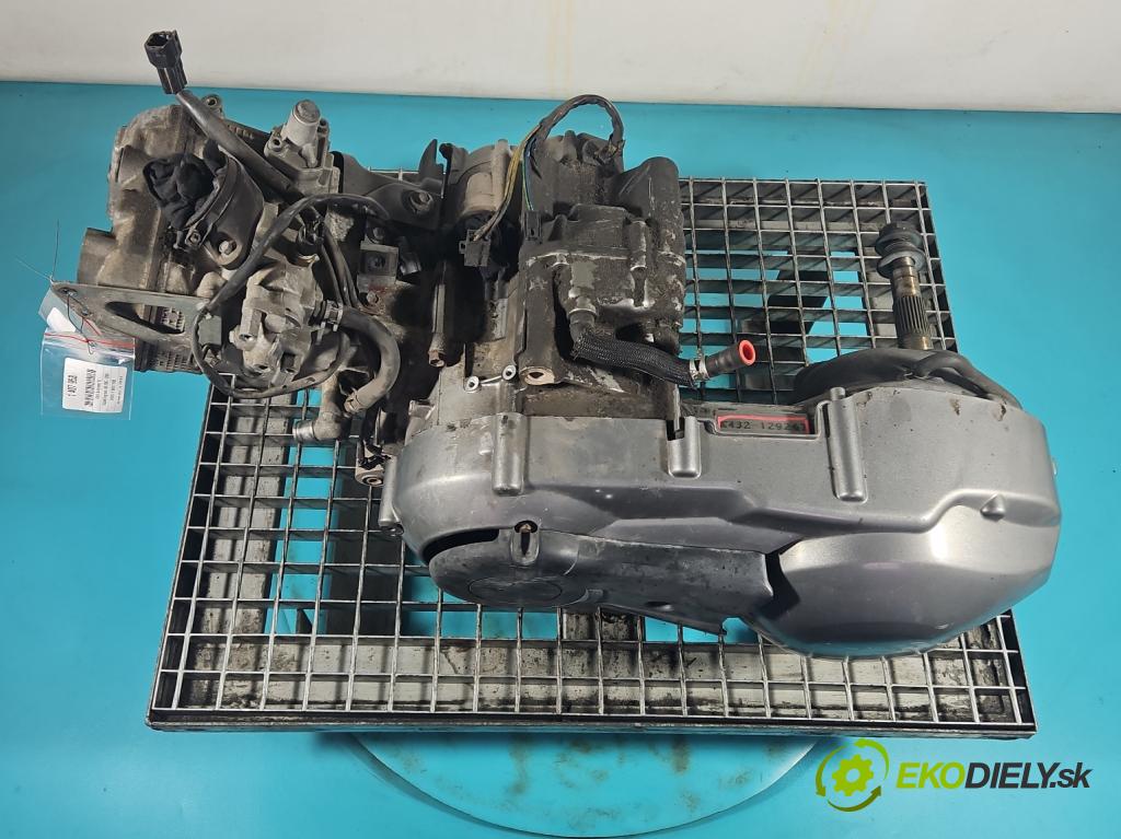 Suzuki Burgman 400 2007-2009  automatic 25 kW 400 cm3 2- motor benzín: K432-129267