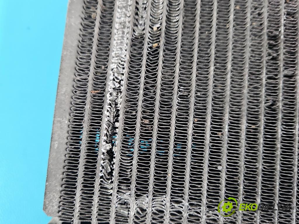 Suzuki Burgman 400 2007-2009  automatic 25 kW 400 cm3 2- Chladič vody  (Chladiče vody)