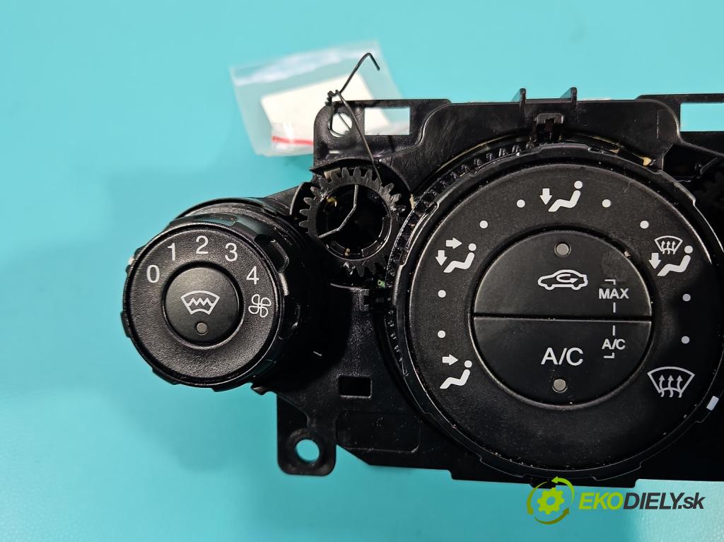 Ford Fiesta Mk7 2008-2017 1.2 16V 82 HP manual 60 kW 1242 cm3 5- panel kúrenia