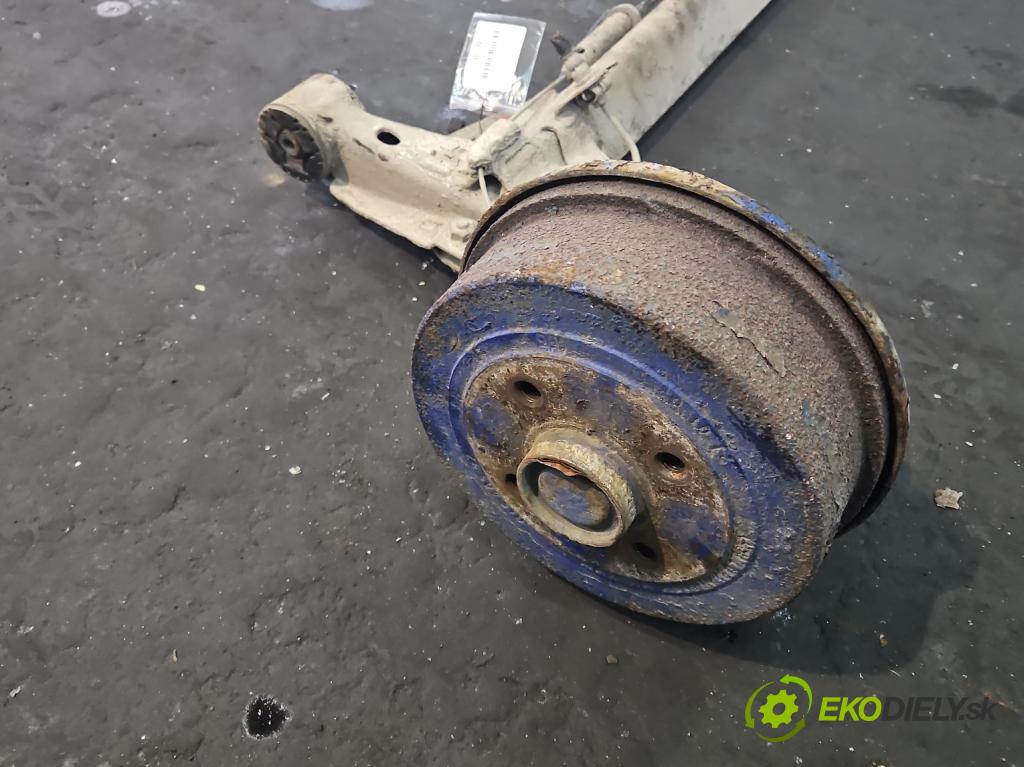 Opel Corsa C 2000-2006 1.7 dti 65 hp manual 48 kW 1686 cm3 3- zadní výztuha  (Výztuhy zadní)