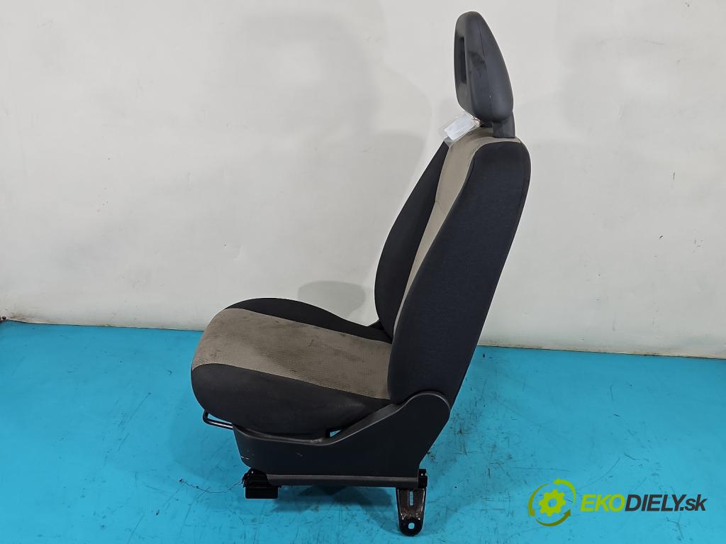 Fiat Panda II 2003-2012 1.1 54 HP manual 40 kW 1108 cm3 5- Sedačka ľavý  (Sedačky, sedadlá)