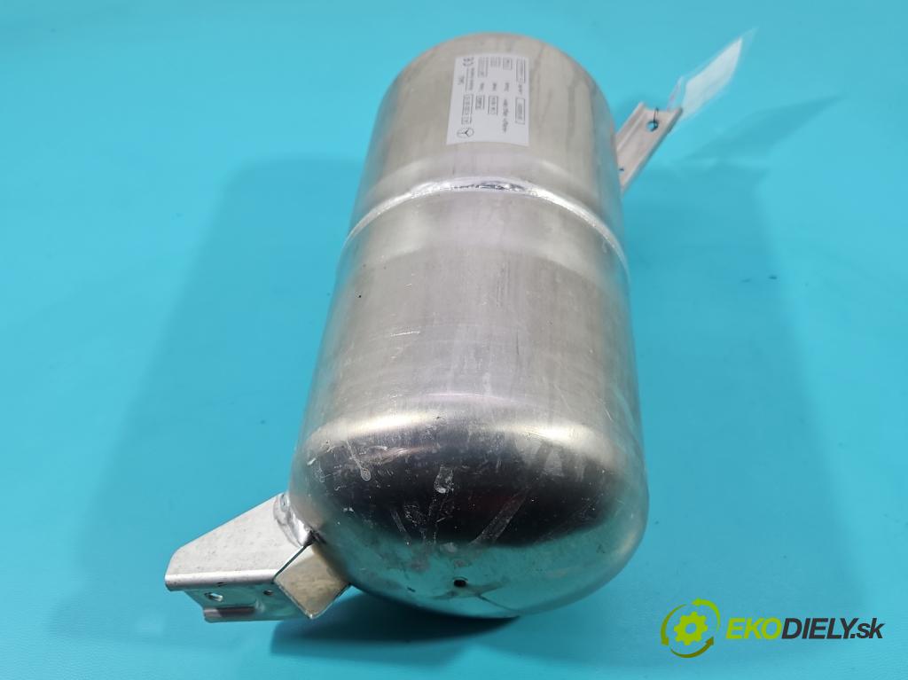 Mercedes CLS II C218 2010-2018 4.7 V8 (278922) automatic 315 kW 4664 cm3 4- Nádrž: vzduchu A2183200015 (Obaly filtrov vzduchu)