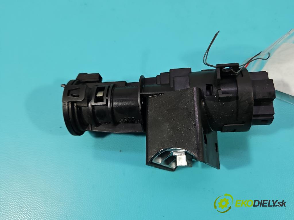 Alfa romeo 147 1.9 jtd 116 HP manual 85 kW 1910 cm3 5- Spínačka  (Spínacie skrinky a kľúče)