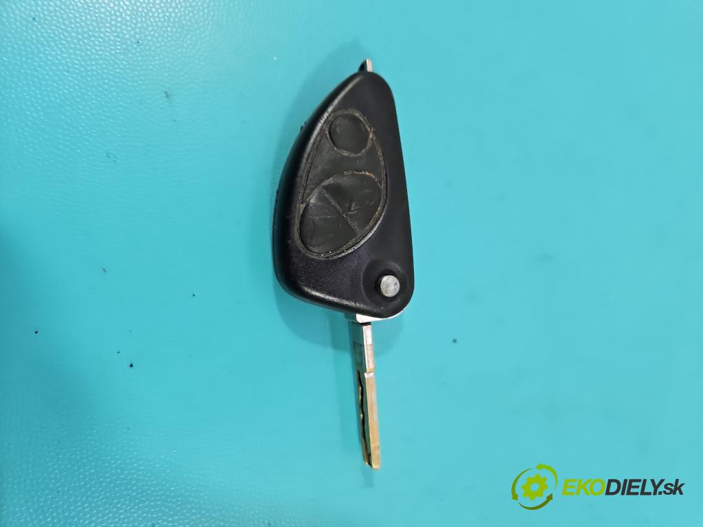 Alfa romeo 147 1.9 jtd 116 HP manual 85 kW 1910 cm3 5- Spínačka  (Spínacie skrinky a kľúče)