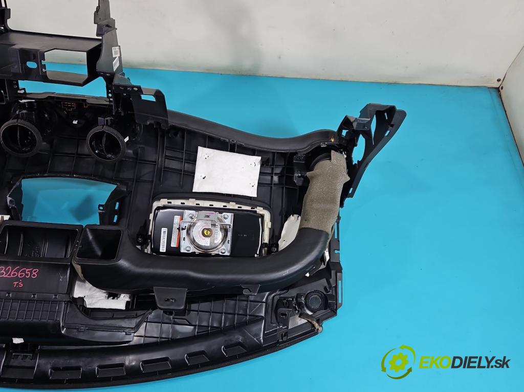 Renault Koleos I 2008-2016 2.0 dci 150 HP manual 110 kW 1995 cm3 5- kokpit,pristrojová doska rozdeľovacia
