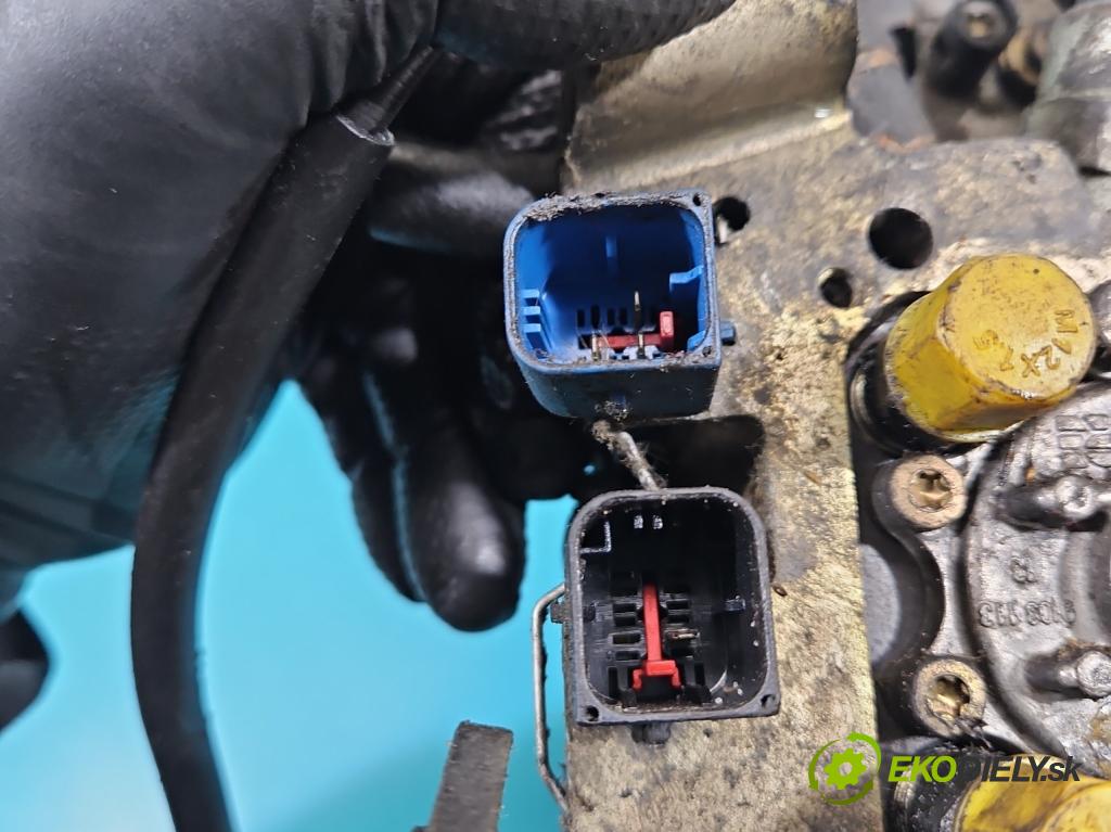 Citroen Berlingo I 1996-2008 1.9d 69KM manual 51 kW 1868 cm3 5- čerpadlo vstrekovacia R8445B352C (Vstrekovacie čerpadlá)