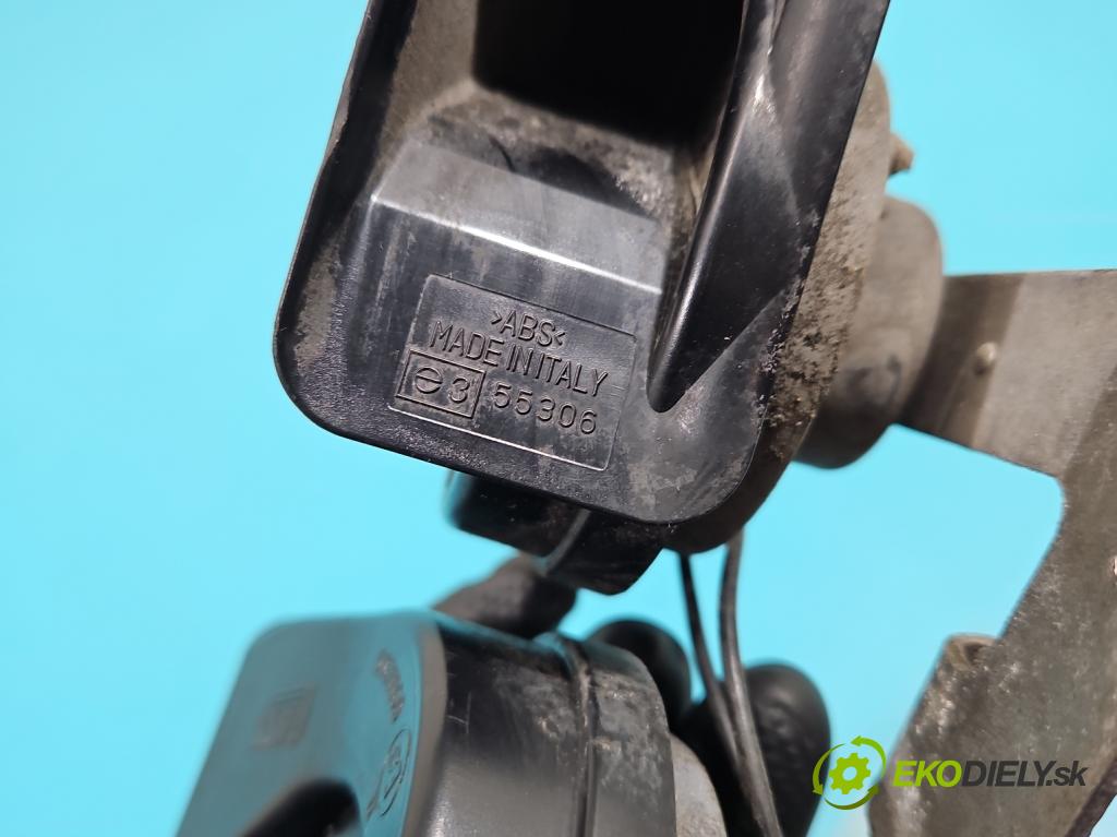 Volvo XC90 I 2002-2014 2.9 T6 272 HP automatic 200 kW 2922 cm3 5- Klakson: 0055306