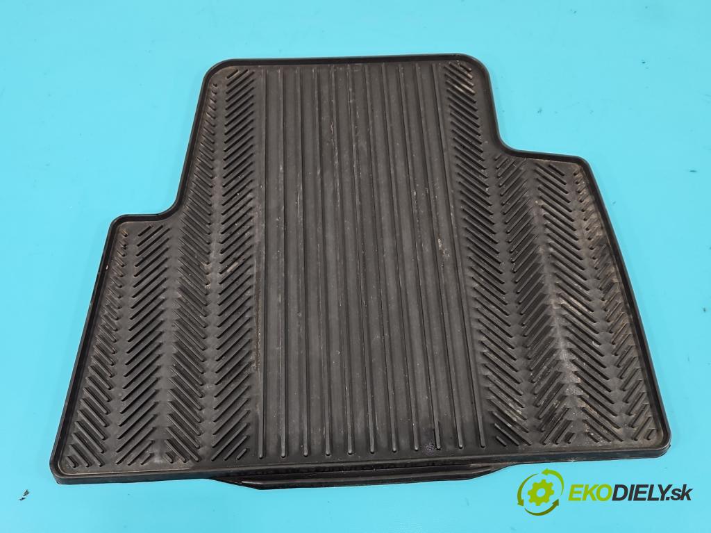 Ford Kuga Mk1 2008-2013 2.0 TDCI 140 HP automatic 103 kW 1997 cm3 5- Koberce: 8V4J-13010-FAW