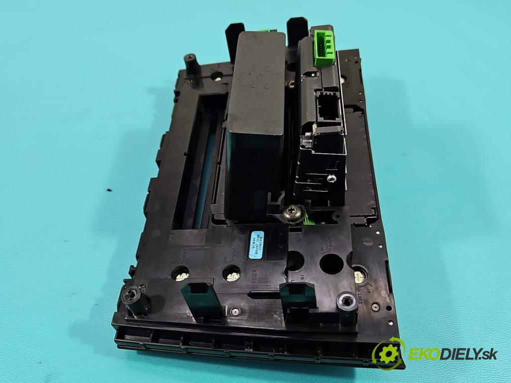 Volvo XC90 I 2002-2014 2.9 T6 272 HP automatic 200 kW 2922 cm3 5- Radio originál 30679697