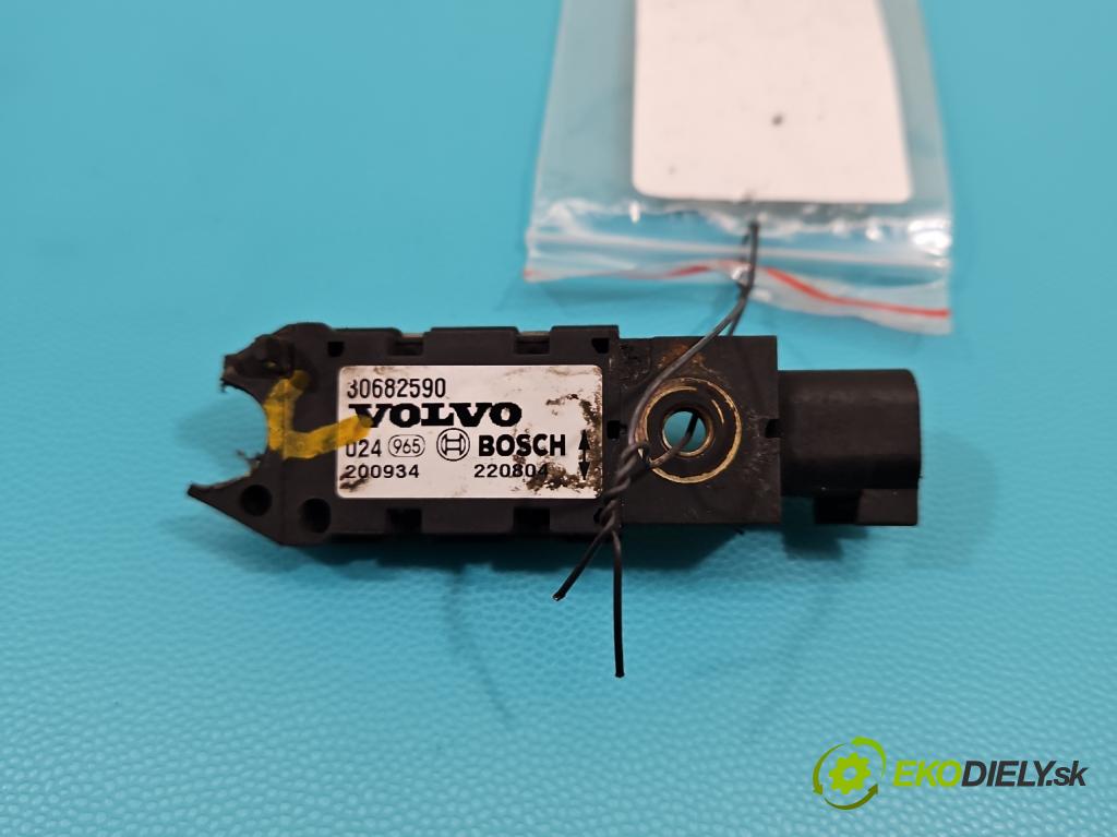 Volvo XC90 I 2002-2014 2.9 T6 272 HP automatic 200 kW 2922 cm3 5- snímač šokovat: 30682590 (Snímače nárazu)