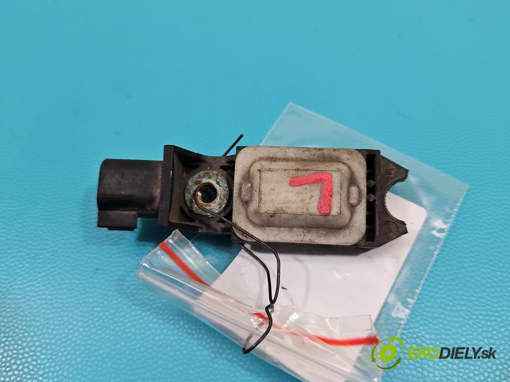 Volvo XC90 I 2002-2014 2.9 T6 272 HP automatic 200 kW 2922 cm3 5- snímač šokovat: 30682590 (Snímače nárazu)